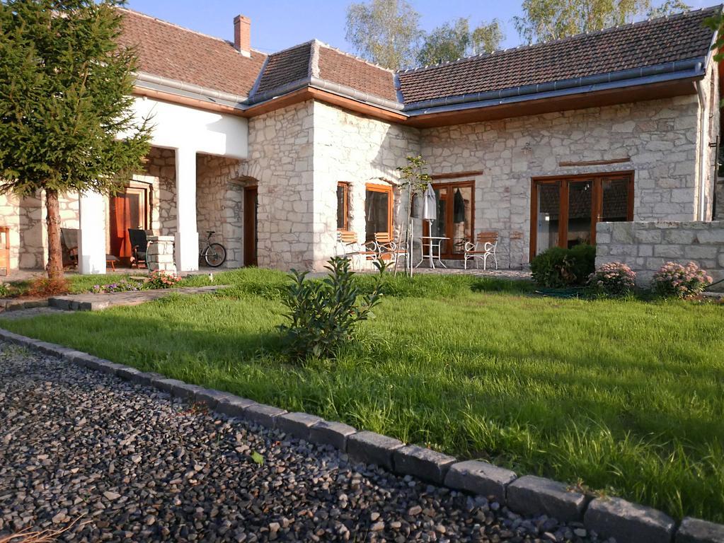 Hotel Uragya Vendeghaz Mád Exterior foto